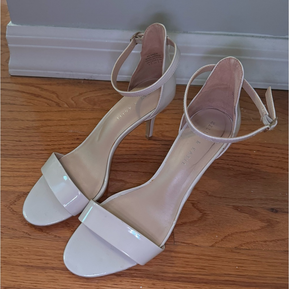Kelly & Kate Short Heels - Picture 2 of 5
